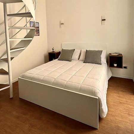 Montesanto Charm Centro Storico Appartement Napels Buitenkant foto